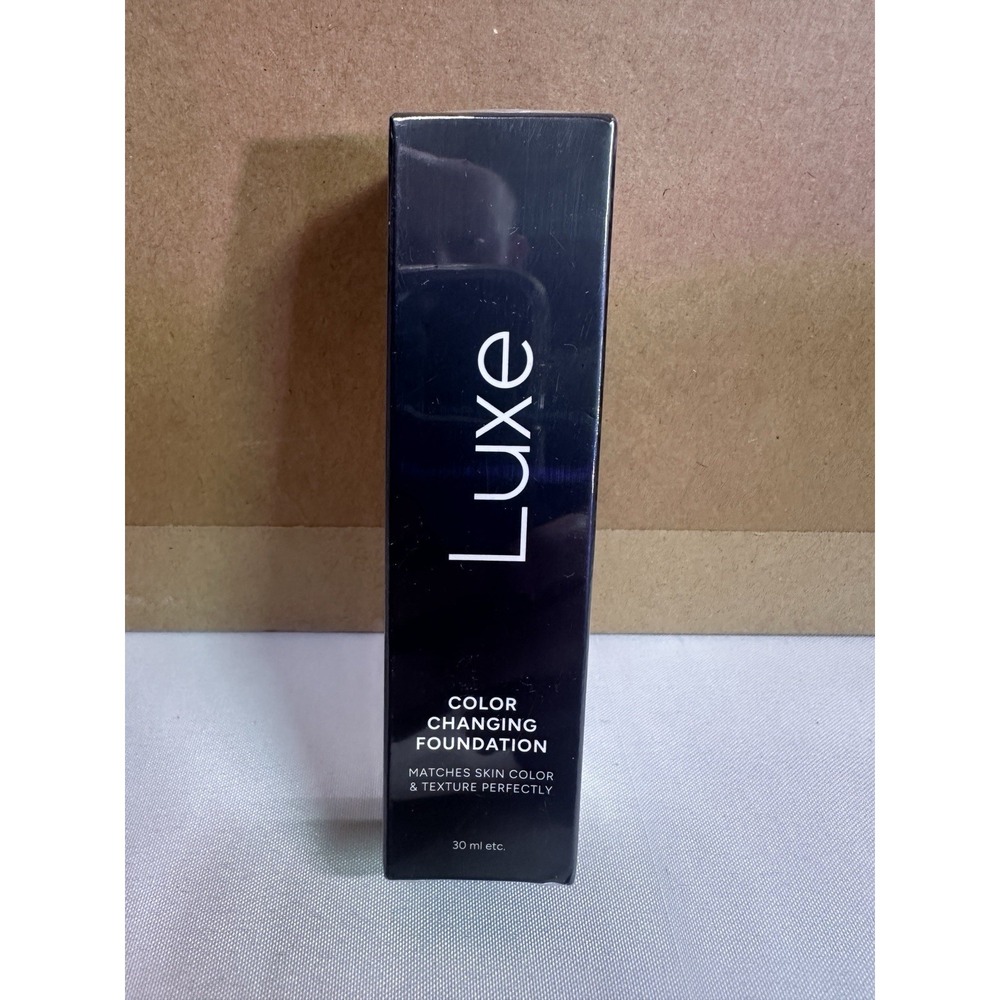 Luxe Research Color Changing Foundation ML 02 Medium New Sealed